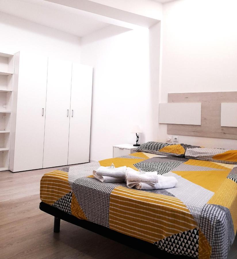 Fantastic 2 Bedrooms, Just 20 Meters From Ocean Playa de las Américas Exterior foto