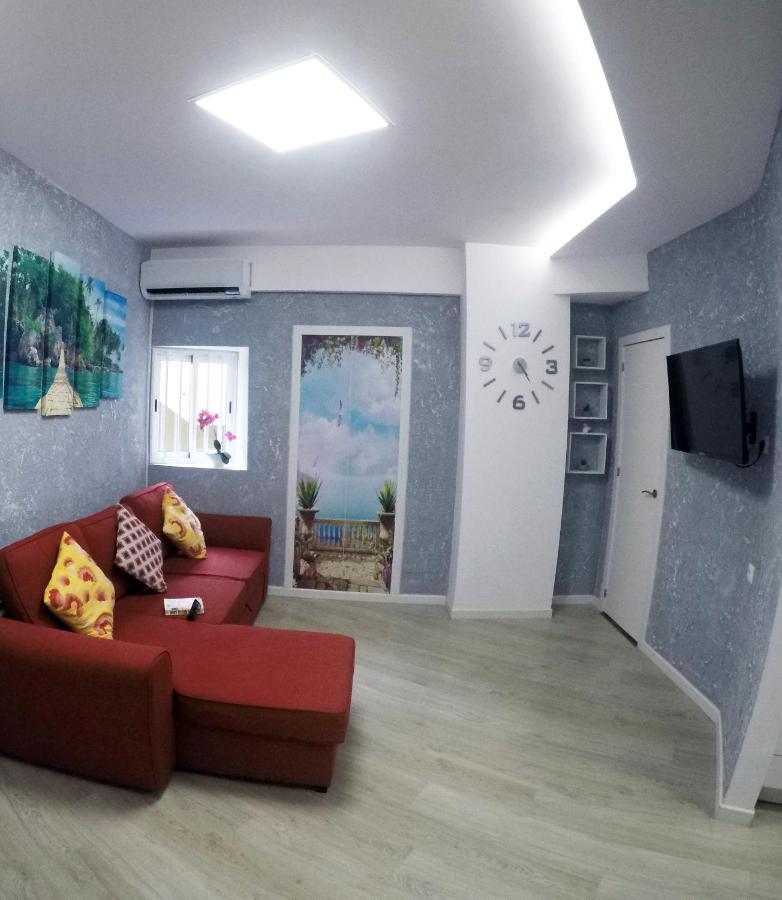 Fantastic 2 Bedrooms, Just 20 Meters From Ocean Playa de las Américas Exterior foto